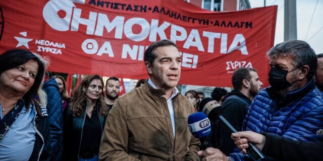 Αλέξης Τσίπρας στην πορεία: “Όσοι υπονομεύουν τη Δημοκρατία, διαπράττουν τεράστιο λάθος”