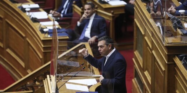 Τσίπρας: Καλεί ξανά στη Βουλή τον Μητσοτάκη για τη λίστα των υποκλοπών