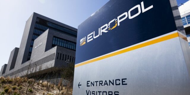 Europol: Αυξάνεται η απειλή της ακροδεξιάς βίας παγκοσμίως