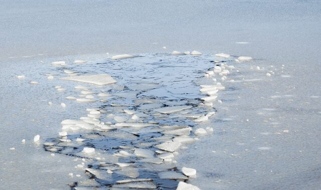Βρετανία: Νεκρά τα τρία από τα τέσσερα παιδιά που έπεσαν στην παγωμένη λίμνη
