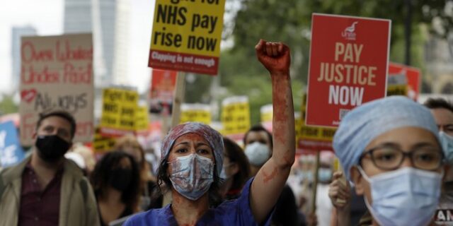 Βρετανία: Ιστορική απεργία νοσηλευτών μετά από 106 χρόνια