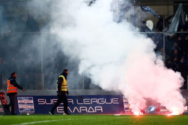 Super League: Κλήσεις σε απολογία για ΠΑΣ και Ολυμπιακό για τα επεισόδια στα Γιάννινα, κλήθηκαν και ΑΕΚ, Ιωνικός