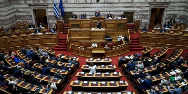 Στη Βουλή ο νόμος της συγκάλυψης