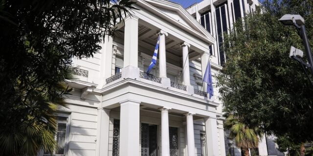 “Έφαγαν” τον εκπρόσωπο του ΥΠΕΞ – Η κυβέρνηση διαψεύδει ότι έγινε για το Predator