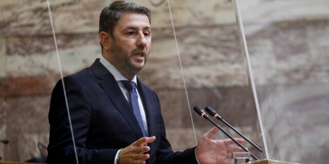 Ανδρουλάκης: “Ο Πρωθυπουργός δεν έχει το πολιτικό ανάστημα να αναμετρηθεί με τις βαρύτατες ευθύνες του για την θεσμική εκτροπή”