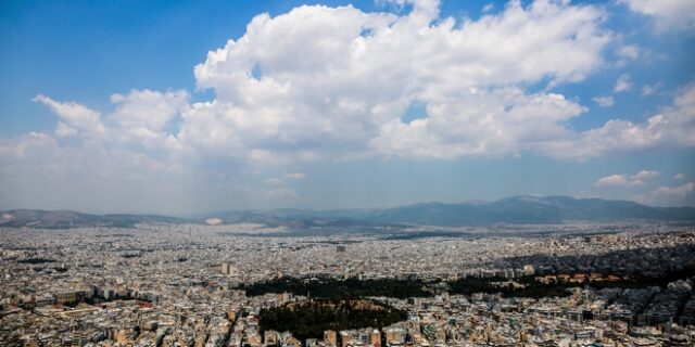 Καιρός Αθήνα: Αίθριος με τοπικές νεφώσεις