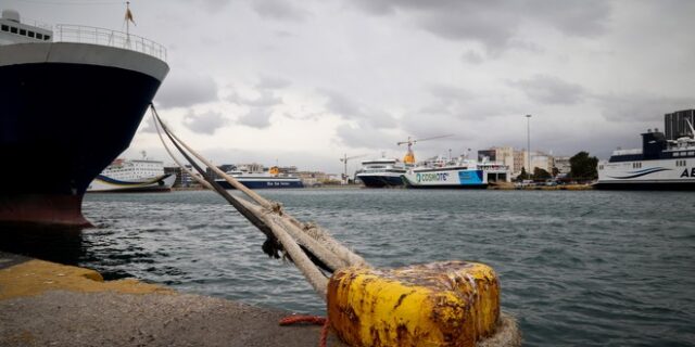 Απαγορευτικό απόπλου από Πειραιά, Λαύριο και Ραφήνα