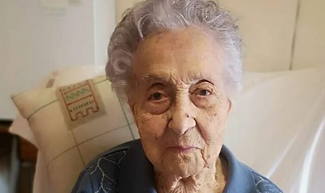 Η γηραιότερη γυναίκα στον κόσμο… τουιτάρει χαρούμενη: ”Είμαι πολύ μεγάλη αλλά όχι ανόητη”