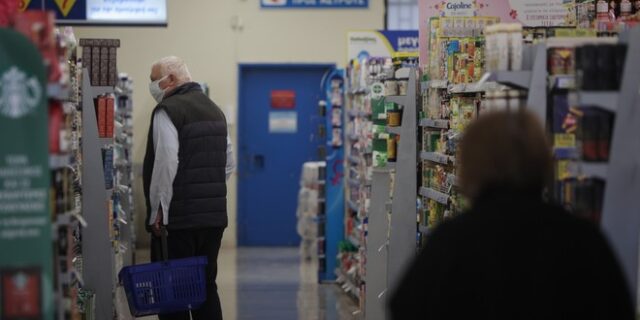 Καλάθι του νοικοκυριού: Πίεση στη βιομηχανία για να μπουν επώνυμα προϊόντα