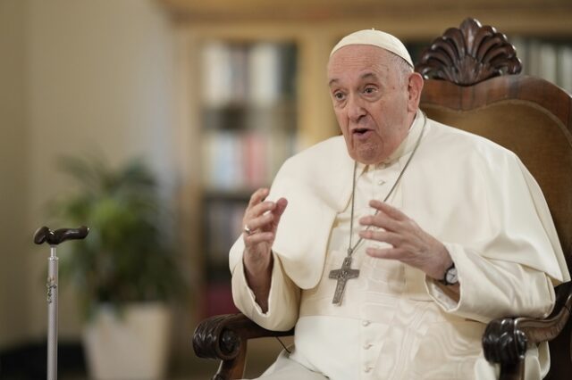 Βατικανό: Ο πάπας Φραγκίσκος παραμένει στο νοσοκομείο
