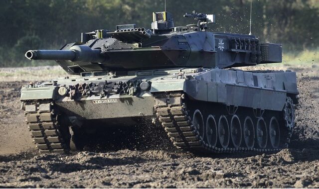 Ρωσία: “Κατάφωρη πρόκληση” η αποστολή Abrams στην Ουκρανία – Ζελένσκι για Leopard 2: “Πολλές υποσχέσεις”