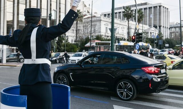 Πόσες τροχαίες παραβάσεις έκαναν οι οδηγοί από τα Χριστούγεννα έως την Παραμονή Πρωτοχρονιάς