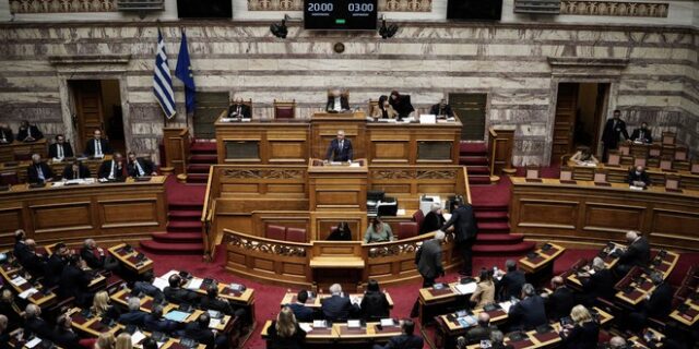 Ρύθμιση για Κασιδιάρη χωρίς παραθυράκια και παραβίαση του Συντάγματος