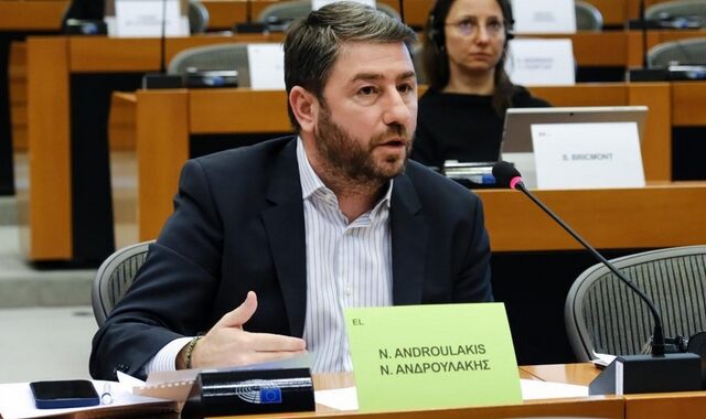 Ανδρουλάκης στην Pega: “Στόχος της κυβέρνησης Μητσοτάκη, η συγκάλυψη του παρακράτους που η ίδια δημιούργησε”