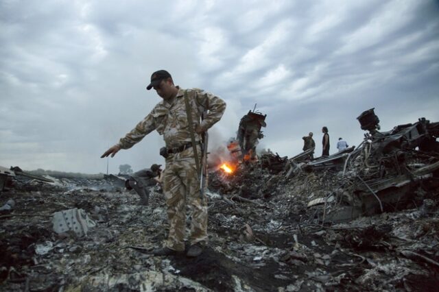 Κατάρριψη πτήσης MH17: Απορρίπτει το Κρεμλίνο τους ισχυρισμούς περί εμπλοκής του Πούτιν