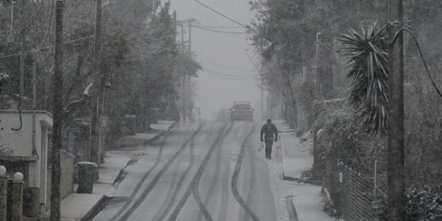 Κακοκαιρία Μπάρμπαρα: Παγετός, χιόνια και θυελλώδεις βοριάδες το επόμενο τριήμερο