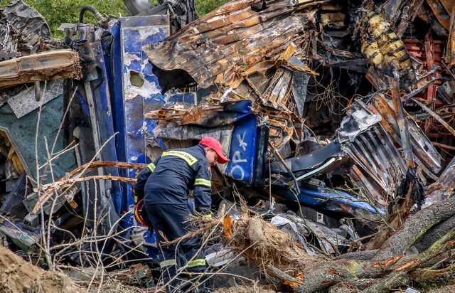 Τέμπη: Σε κρίσιμη κατάσταση ο μοναδικός επιζών από το πρώτο βαγόνι