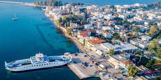 Πώς η γειτνίαση της Εύβοιας με την Αθήνα ωθεί τις τιμές κατοικιών στο νησί προς τα πάνω