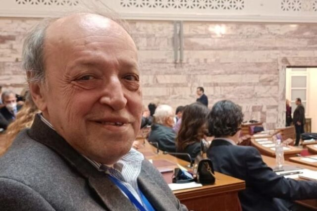 Πέθανε ο Παύλος Αθανασόπουλος, δικηγόρος και πρώην στέλεχος του ΠΑΣΟΚ