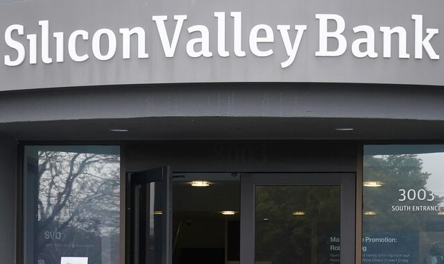 ΗΠΑ: Ο οίκος Moody’s είχε προειδοποιήσει την Silicon Valley Bank πριν την κατάρρευσή της