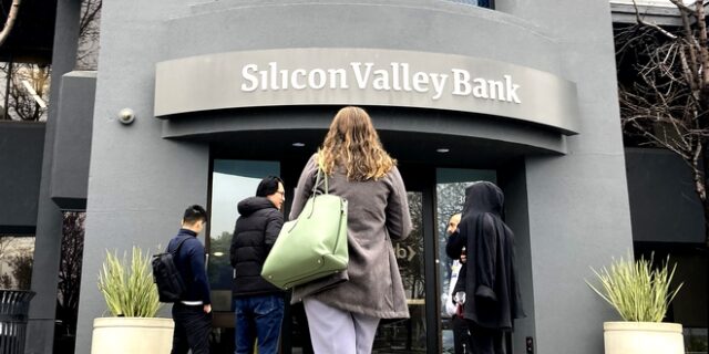 Πόσο κινδυνεύουμε από την κατάρρευση της Silicon Valley Bank στις ΗΠΑ;