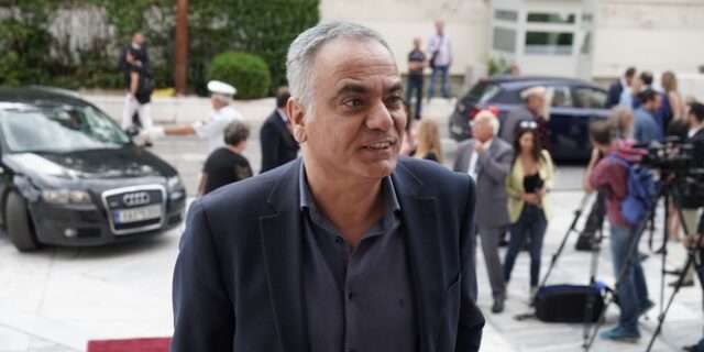 Σκουρλέτης: “Η ΝΔ κατάργησε κρίσιμες δικλείδες ασφαλείας στα τρένα”