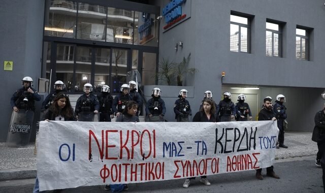Τραγωδία στα Tέμπη: Συγκεντρώσεις διαμαρτυρίας σε όλη την Ελλάδα