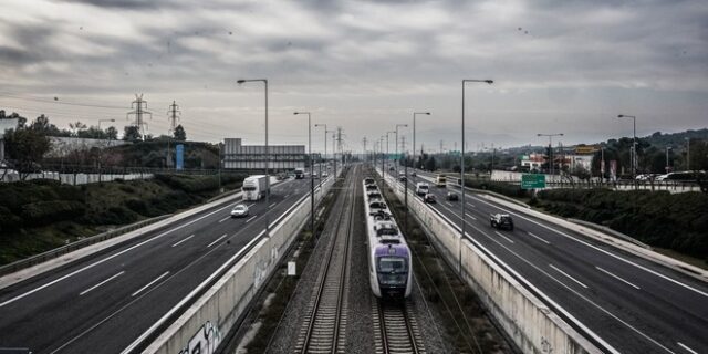 Η πρώτη μέρα της επαναλειτουργίας των τρένων – “Στα πίσω βαγόνια οι περισσότεροι επιβάτες”