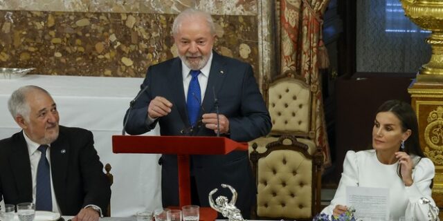 Λούλα: “Δεν έχει νόημα να πούμε ποιος έχει δίκιο και ποιος άδικο” για τον πόλεμο στην Ουκρανία