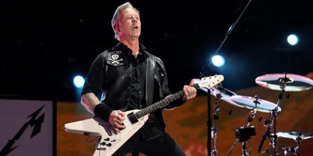 Metallica: Ο James Hetfield έγραψε βιβλίο για ένα θέμα που “καίει” και αναμένουμε το νέο άλμπουμ