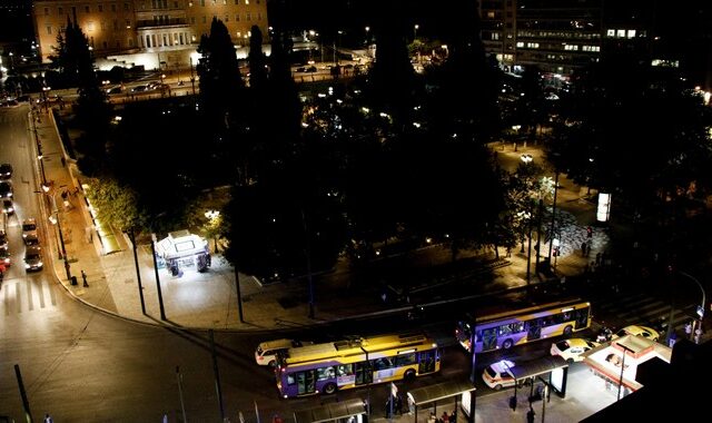 Σύνταγμα: Συνελήφθησαν τρεις ανήλικοι για ληστεία