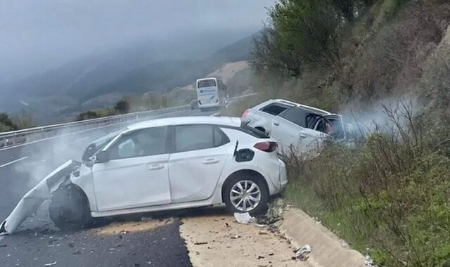 Τροχαίο δυστύχημα με έξι νεκρούς στην Εγνατία – Όχημα με μετανάστες μπήκε στο αντίθετο ρεύμα