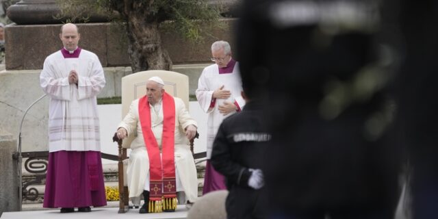 Πάπας Φραγκίσκος: Στη λειτουργία της Κυριακής των Βαΐων μετά το εξιτήριο – “Ευχαριστώ για τις προσευχές σας”