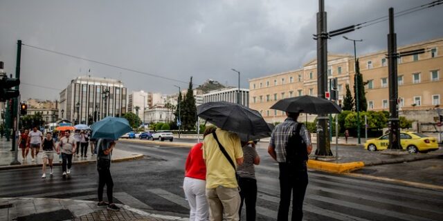 Καιρός: Με βροχές μπαίνει ο Ιούνιος – Πότε βελτιώνεται το σκηνικό