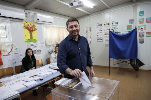 Ο Νίκος Ανδρουλάκης ψήφισε στο Αρκαλοχώρι – “Ήρθε η ώρα του κυρίαρχου λαού”