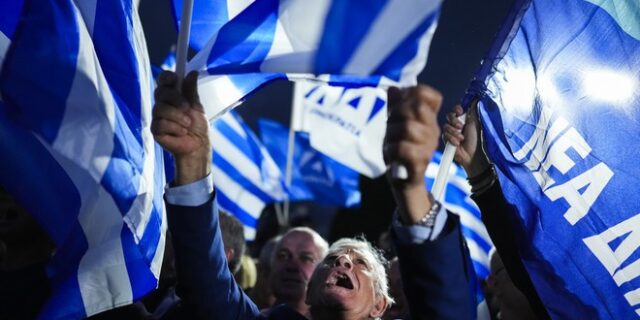 “Πολιτικός σεισμός” – “Ελλάδα, προχωρήστε δεξιά”: Πώς σχολιάζουν τα ιταλικά ΜΜΕ τη νίκη ΝΔ