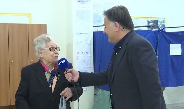 Εκλογές 2023: Επική γιαγιά στις Σέρρες – “Ελπίζω να είναι η τελευταία φορά που ψηφίζω”