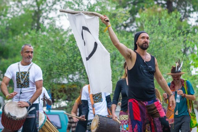 Otro Mundo: Ένα φεστιβάλ που σε ταξιδεύει σε παράλληλα σύμπαντα