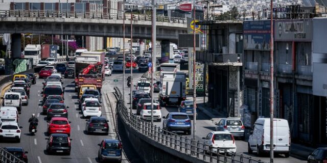 Κίνηση στους δρόμους: “Στο κόκκινο” ο Κηφισός – Προβλήματα σε Αλεξάνδρας και Μεσογείων – LIVE ΧΑΡΤΗΣ