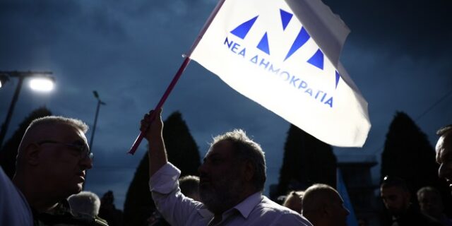 Κρήτη: “Βάφτηκε μπλε” για πρώτη φορά στα χρονικά