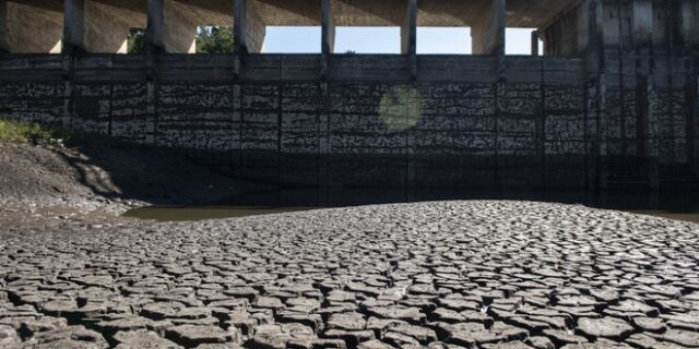 Στην Ουρουγουάη προσεύχονται για βροχή – Για μόλις δέκα μέρες φτάνει το νερό της πρωτεύουσας