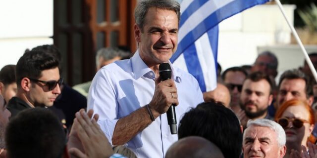 Μητσοτάκης: “Θα εκσυγχρονίσουμε το ΕΚΑΒ”