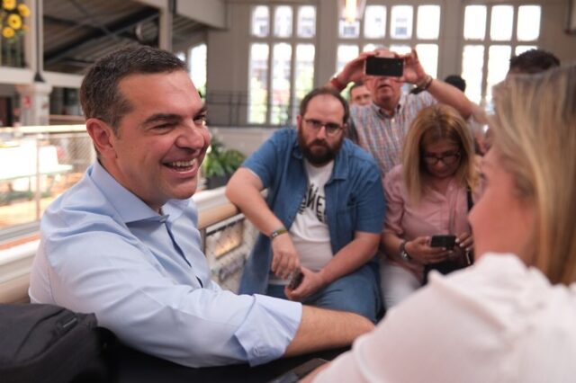 Αλέξης Τσίπρας: Συνάντηση με δημοσιογράφους στη Θεσσαλονίκη – Τι τους είπε