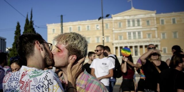 Athens Pride 2023: Σήμερα η μεγάλη πορεία – Στην παρουσίαση ο Καπουτζίδης, θα τραγουδήσει η Μπέσσυ Αργυράκη