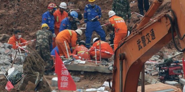 Κίνα: 14 νεκροί και πέντε αγνοούμενοι από κατολίσθηση