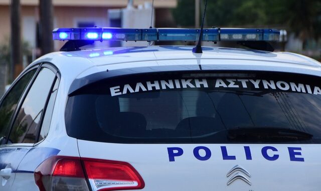 Ένταση έξω από το “Γ. Καραϊσκάκη” – Τρεις αστυνομικοί τραυματίες