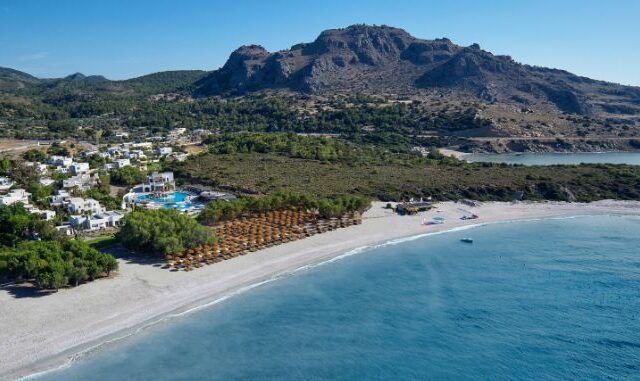 Η SWOT Hospitality παρουσιάζει το πολυτελές
Lindian Village Beach Resort Rhodes, Curio Collection by Hilton