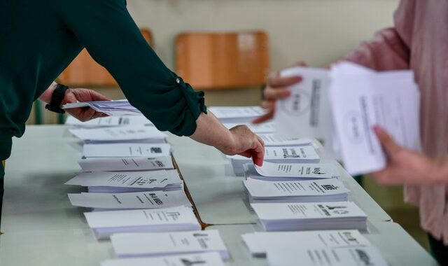 Η ΝΔ “καρφώνει” τη “Νίκη” (και τη Ζωή) για τις αλλαγές στα ψηφοδέλτια