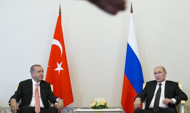 Ερντογάν: Δήλωσε την υποστήριξή του στον Πούτιν κατά τη διάρκεια τηλεφωνικής συνομιλίας