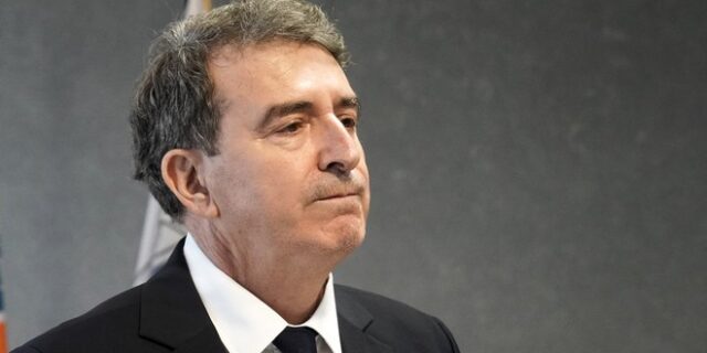 Χρυσοχοΐδης: Άστοχη η ανακοίνωση του νοσοκομείου Χαλκίδας για τον διανομέα που πέθανε